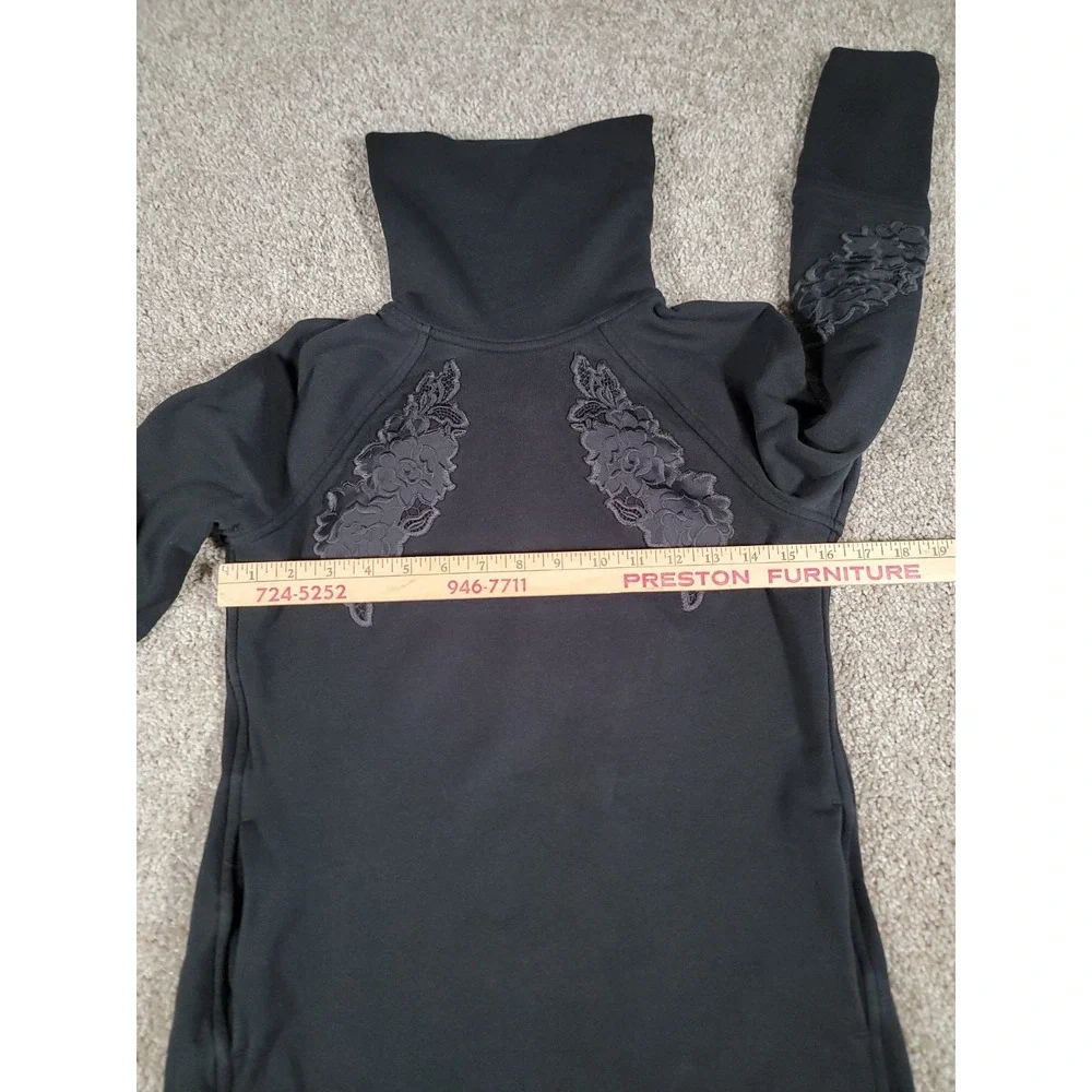 Lululemon Embroidered To You Tunic Sweatshirt Sz 2 Black Turtleneck Y2K Floral